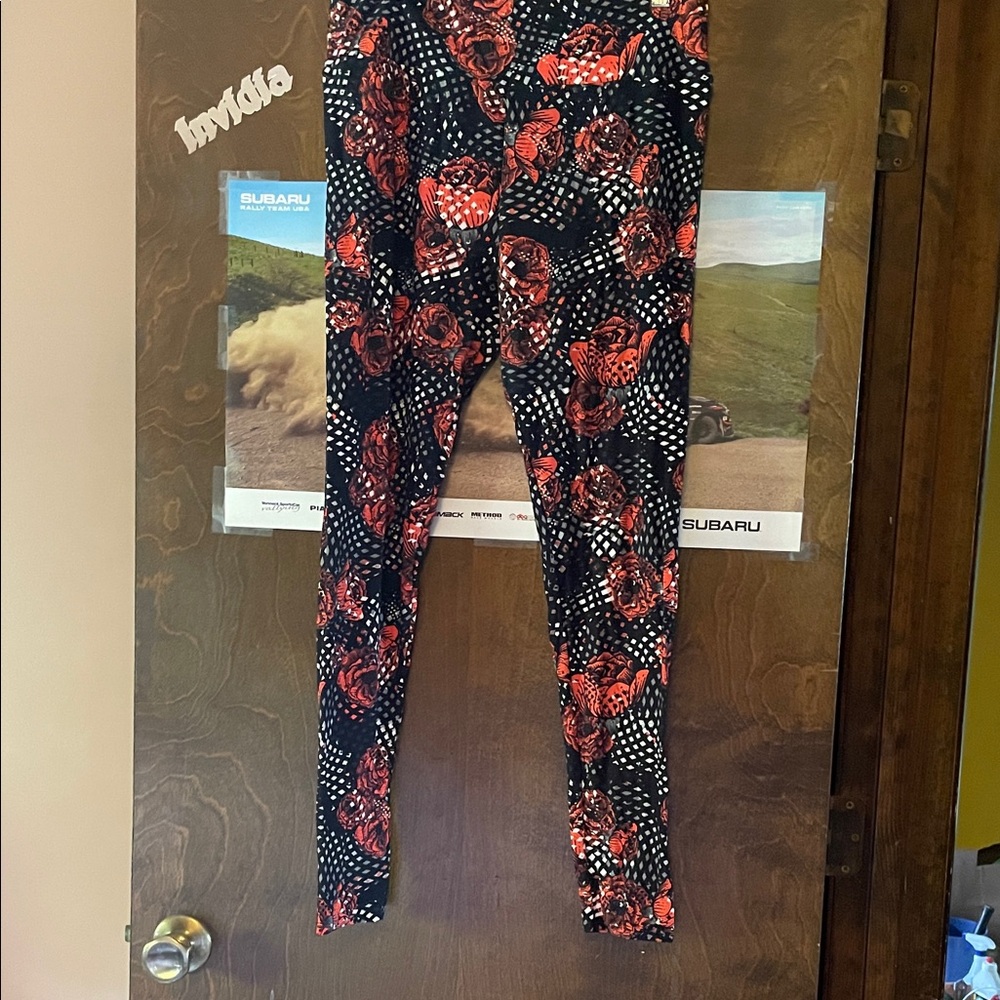 Floral women’s LuLaRoe T&C Leggings - Black and Red